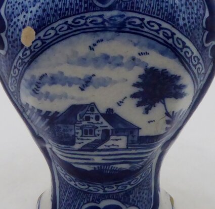 Antike Delfter blaue Vase mit Deckel